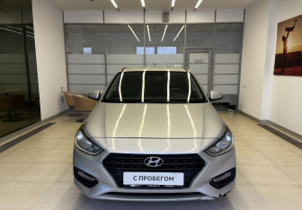 Подержанный автомобиль Hyundai Solaris Sedan 2018 года (3 фото)