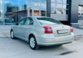 Подержанный автомобиль Toyota Avensis Sedan 2007 года (3 фото)