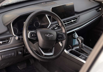 Подержанный автомобиль Chery Tiggo 8 2020 года (11 фото)