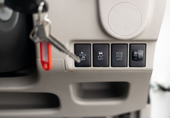 Подержанный автомобиль Daihatsu Move 2015 года (17 фото)