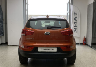 Подержанный автомобиль Kia Sportage 2014 года (5 фото)