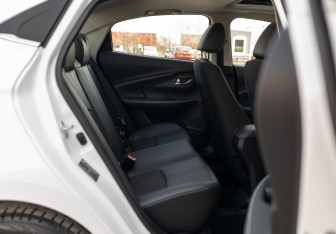 Подержанный автомобиль Changan Alsvin 2023 года (18 фото)