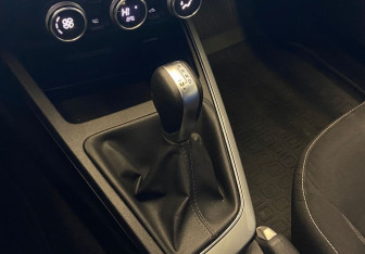 Подержанный автомобиль Renault Arkana 2021 года (10 фото)