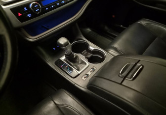 Подержанный автомобиль Toyota Highlander 2019 года (11 фото)