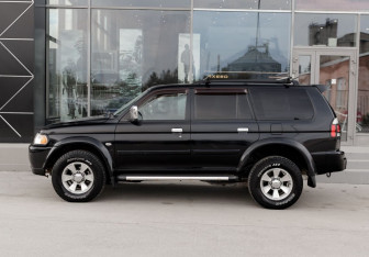Подержанный автомобиль Mitsubishi Pajero Sport 2007 года (8 фото)