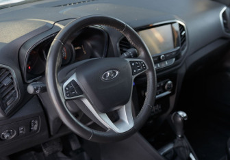 Подержанный автомобиль LADA (ВАЗ) XRAY 2022 года (11 фото)