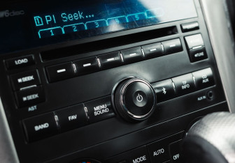 Подержанный автомобиль Chevrolet Captiva 2013 года (15 фото)