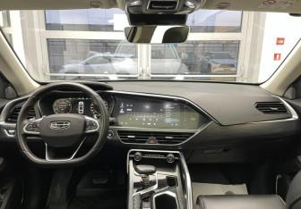 Подержанный автомобиль Geely Tugella 2021 года (13 фото)