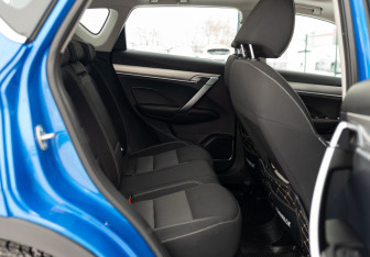 Подержанный автомобиль Geely Coolray 2020 года (18 фото)