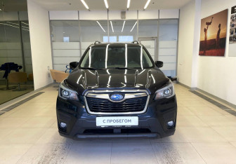 Подержанный автомобиль Subaru Forester Suv 2019 года (3 фото)