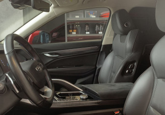 Подержанный автомобиль Geely Tugella 2021 года (12 фото)