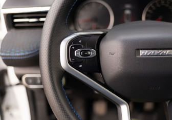 Подержанный автомобиль Haval Jolion 2022 года (13 фото)