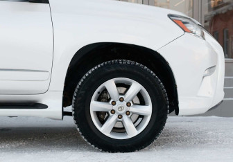 Подержанный автомобиль Lexus GX 2011 года (9 фото)