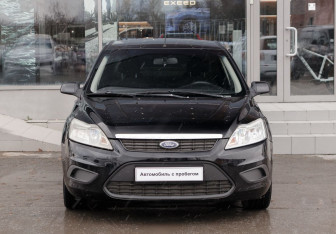 Подержанный автомобиль Ford Focus Sedan 2007 года (2 фото)