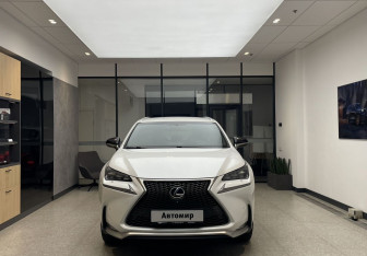 Подержанный автомобиль Lexus NX 2015 года (2 фото)