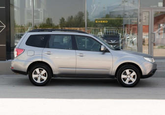 Подержанный автомобиль Subaru Forester Suv 2008 года (4 фото)