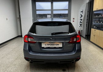 Подержанный автомобиль Subaru Levorg 2015 года (6 фото)