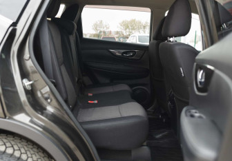 Подержанный автомобиль Nissan X-Trail 2019 года (19 фото)