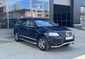 Подержанный автомобиль Volkswagen Touareg 2005 года (3 фото)