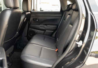 Подержанный автомобиль Mitsubishi RVR Suv 2010 года (19 фото)