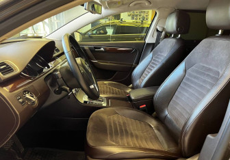 Подержанный автомобиль Volkswagen Passat Wagon 2013 года (12 фото)