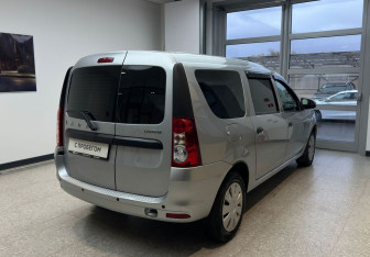 Подержанный автомобиль LADA (ВАЗ) Largus Wagon 2021 года (4 фото)