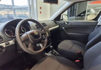 Подержанный автомобиль Skoda Yeti 2013 года (7 фото)