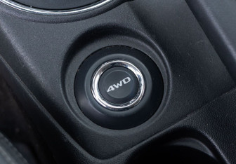 Подержанный автомобиль Mitsubishi ASX 2014 года (17 фото)