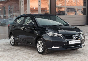 Подержанный автомобиль Changan Alsvin 2023 года (3 фото)