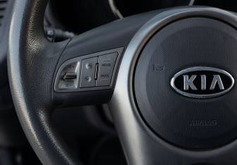 Подержанный автомобиль Kia Soul 2011 года (12 фото)