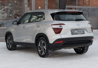 Подержанный автомобиль Hyundai Creta 2021 года (7 фото)