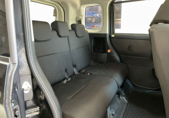 Подержанный автомобиль Toyota Tank 2020 года (14 фото)