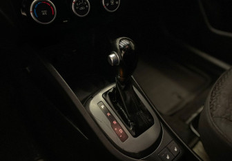 Подержанный автомобиль Kia Rio Sedan 2015 года (11 фото)