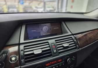 Подержанный автомобиль BMW X5 2008 года (13 фото)