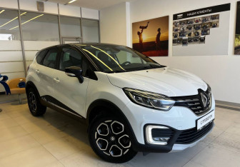 Подержанный автомобиль Renault Kaptur 2022 года (4 фото)