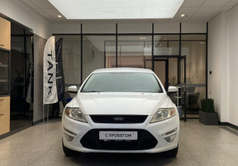 Подержанный автомобиль Ford Mondeo Sedan 2011 года (3 фото)