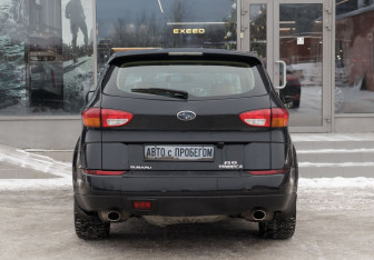 Подержанный автомобиль Subaru Tribeca 2007 года (6 фото)