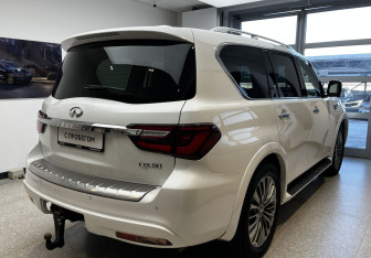 Подержанный автомобиль Infiniti QX80 2018 года (4 фото)