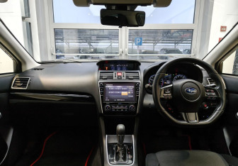 Подержанный автомобиль Subaru Levorg 2019 года (8 фото)