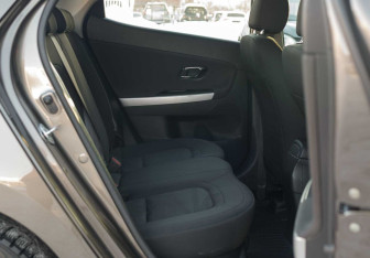 Подержанный автомобиль Kia Ceed Wagon 2018 года (17 фото)