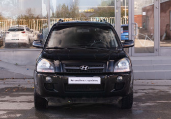 Подержанный автомобиль Hyundai Tucson 2008 года (2 фото)
