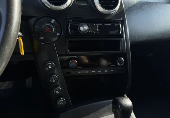 Подержанный автомобиль SsangYong Actyon 2010 года (4 фото)