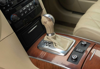 Подержанный автомобиль Infiniti FX 2012 года (17 фото)