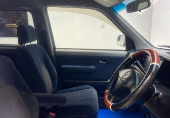 Подержанный автомобиль Honda Stepwgn 2000 года (11 фото)