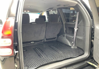 Подержанный автомобиль Toyota Land Cruiser Prado 2007 года (14 фото)