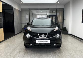 Подержанный автомобиль Nissan Juke 2013 года (2 фото)