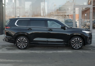 Подержанный автомобиль Exeed VX 2023 года (4 фото)