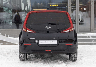 Подержанный автомобиль Kia Soul 2020 года (6 фото)