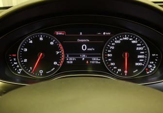 Подержанный автомобиль Audi A7 2010 года (14 фото)