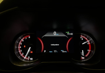 Подержанный автомобиль Toyota RAV4 2020 года (11 фото)